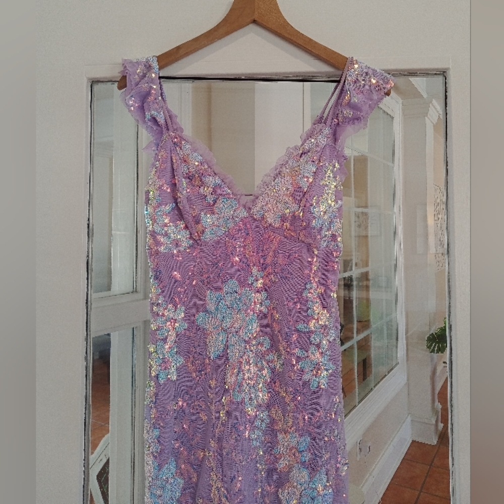 Morgan & Co. Lilac Sequin Embellished Gown Sweetheart Neckline